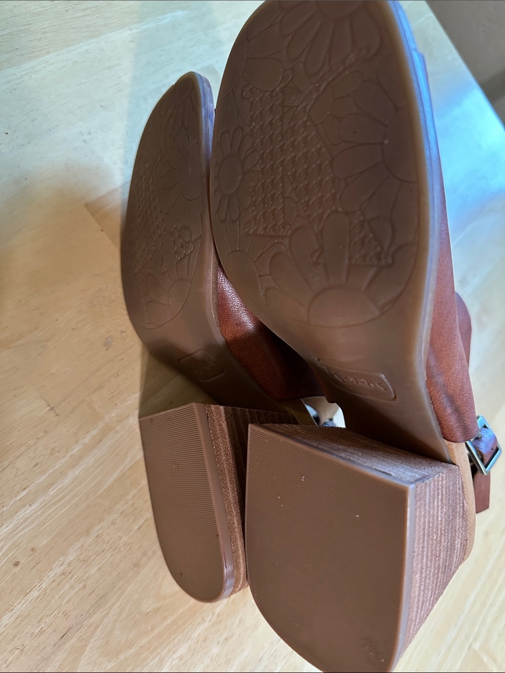 Korks Tan Brown Leather Peep-Toe Slingback Wedges - Picture 7 of 15